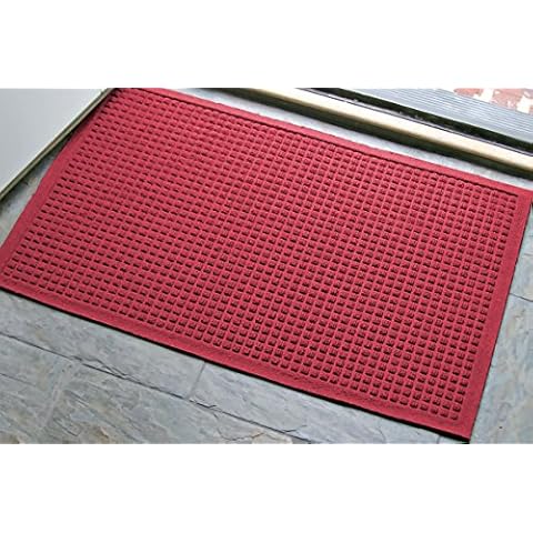 https://ipics.hihomepicks.com/product-amz/waterhog-fashion-mat-commercial-grade-entrance-mat-with-fabric-border/51GGVah5HpL._AC_SR480,480_.jpg